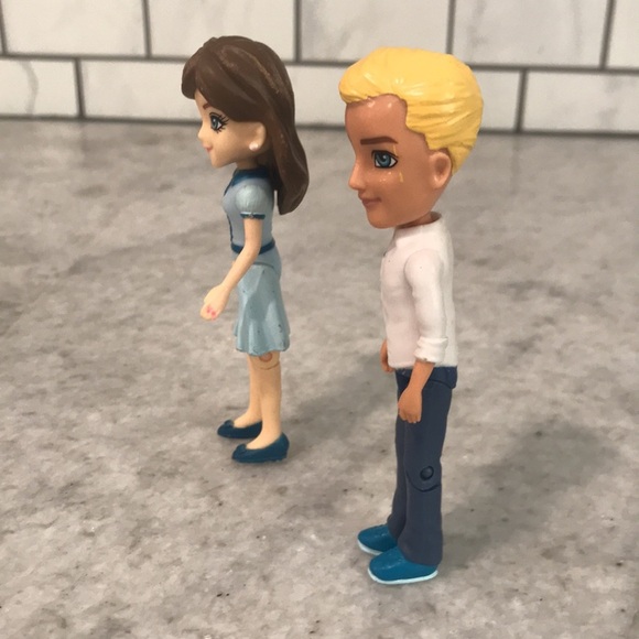 Little Tikes Place Doll House Mom and Dad 4" Family Pretend Play - Picture 4 of 6